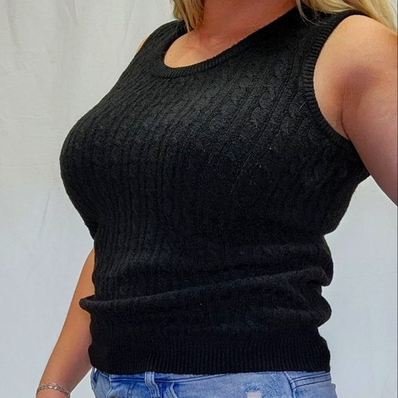 Black Loose Knit Sweater Tank Top - Picture 5 of 6